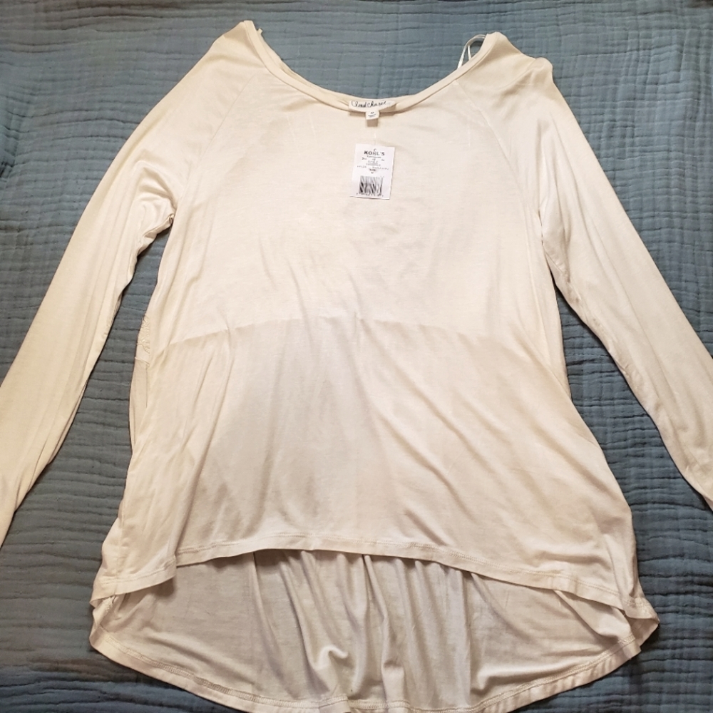 NWT cream top